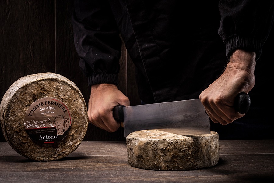 Tomme fermière au lait de vache Antonin 1919